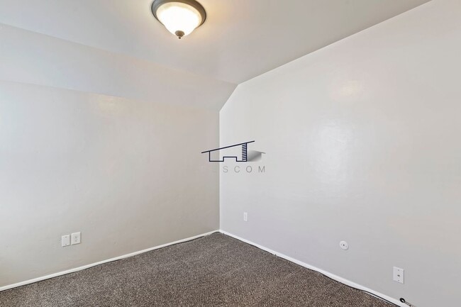 Building Photo - 77 Pheasantbrook Cir