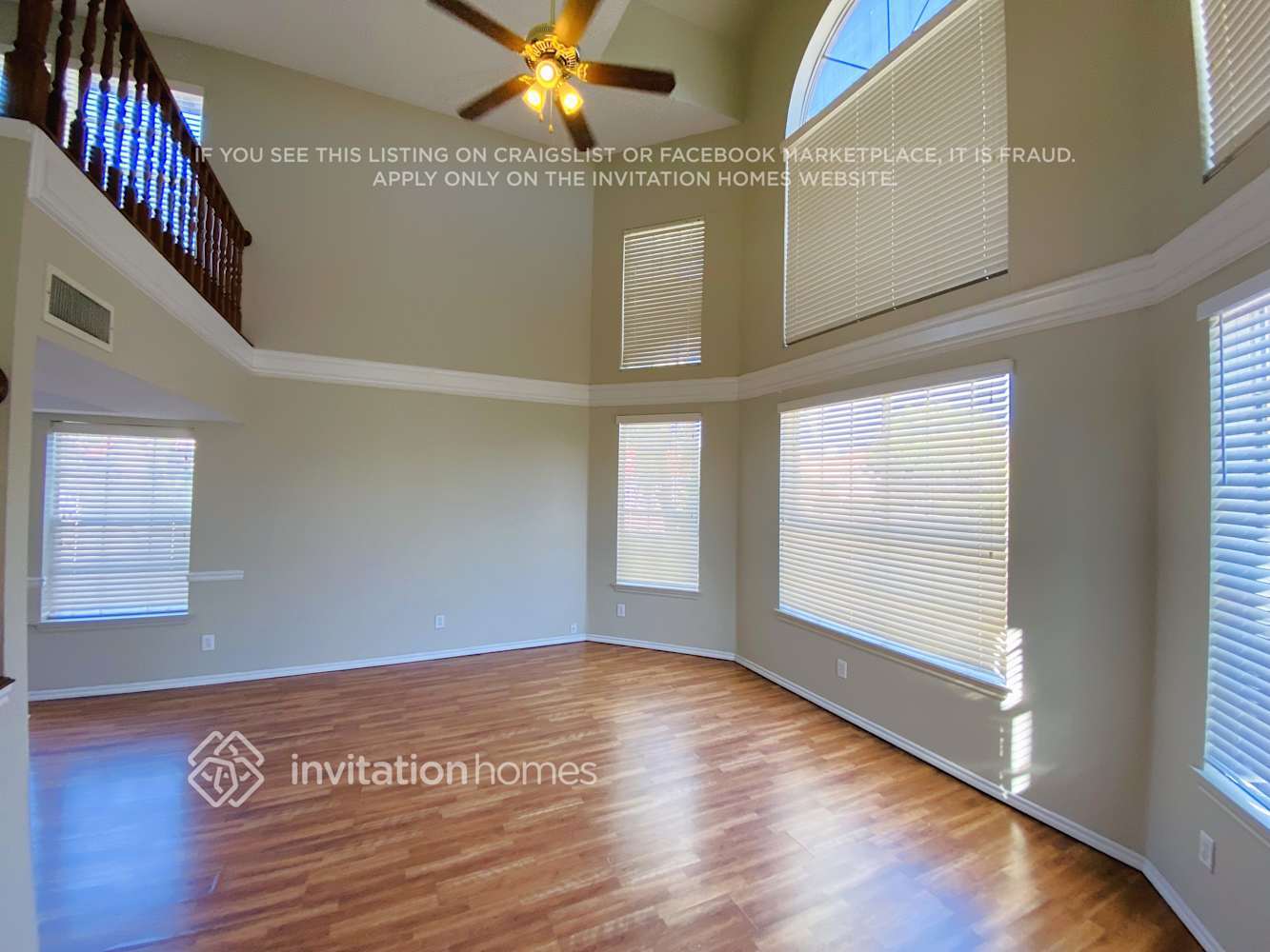 Building Photo - 302 S Quail Ln