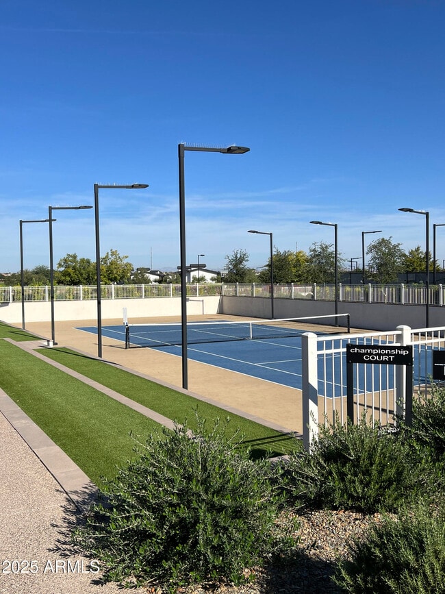 Building Photo - 11300 N Casa Dega Dr