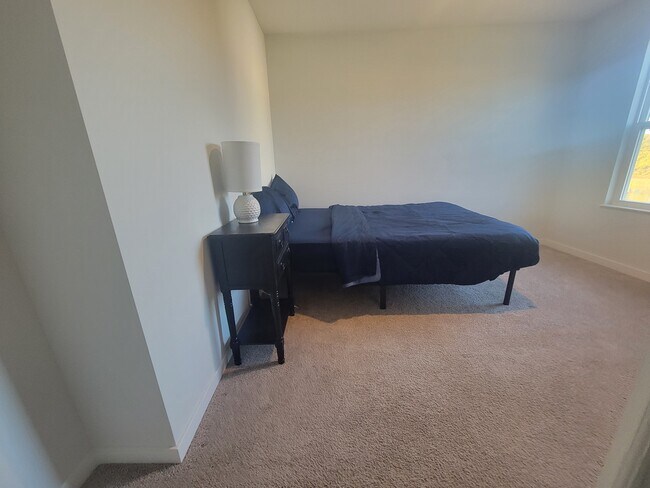 Building Photo - 131 Natalie Ln