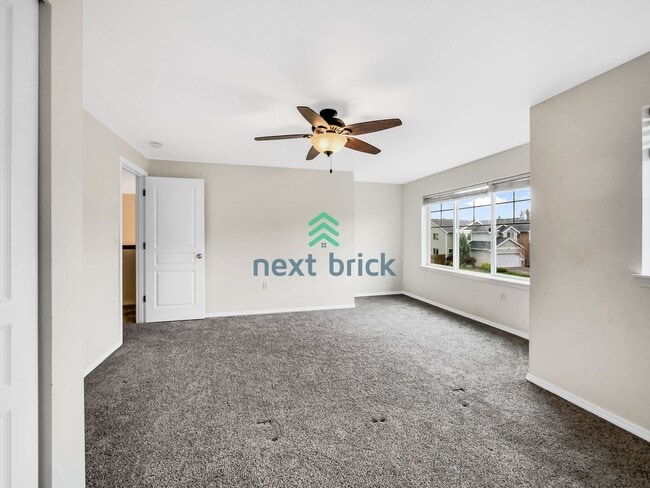 Building Photo - Charming 4 Bed 2.5 Bath for Rent!