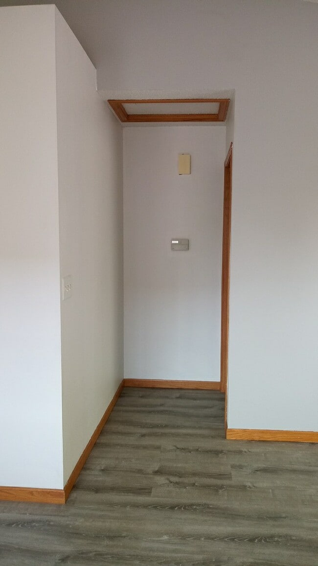 Building Photo - 1675 Hemingway Ln