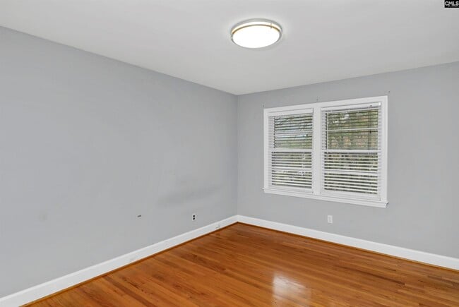 Building Photo - 1808 York Dr