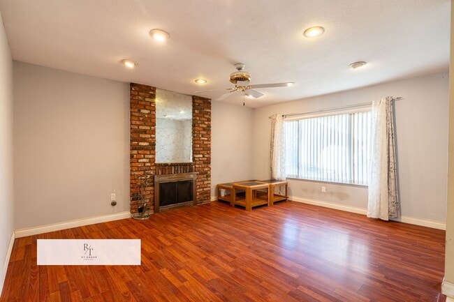 Building Photo - Beautiful 3-Bedroom Home with Pool in Diamond Bar!