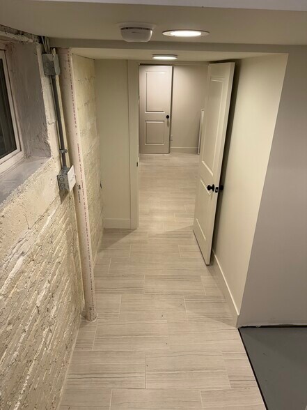 Building Photo - 1612 N Star Ave