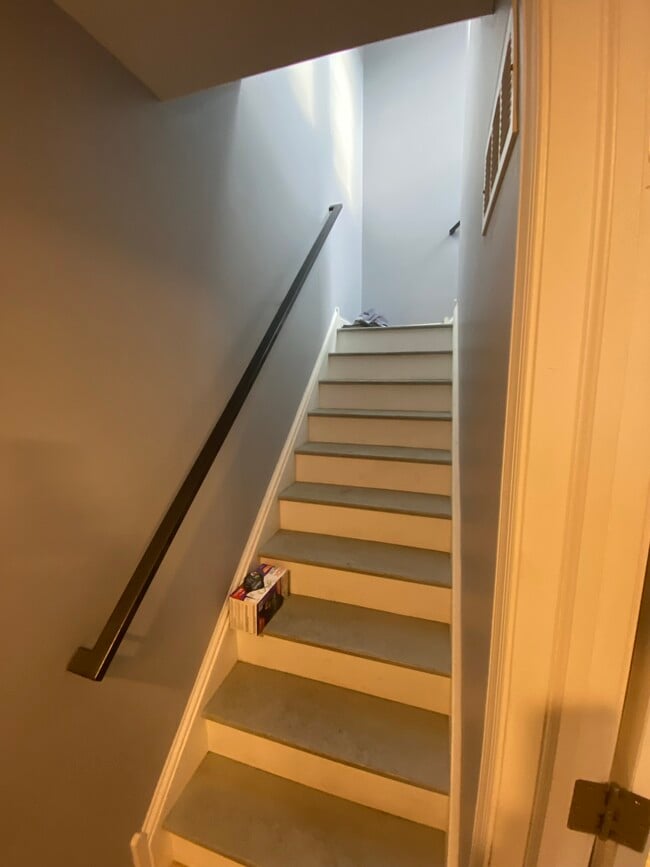 Building Photo - 1526 W Stiles St