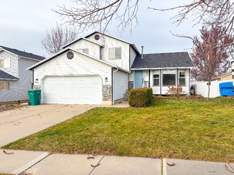 Building Photo - 1075 E Pheasant View Dr