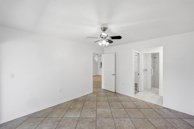 Building Photo - 1231 Commonwealth Cir