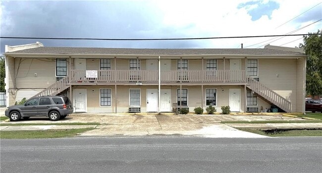 Building Photo - 705 Central Ave