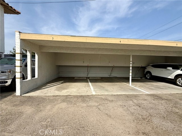 Building Photo - 6082 Fullerton Ave