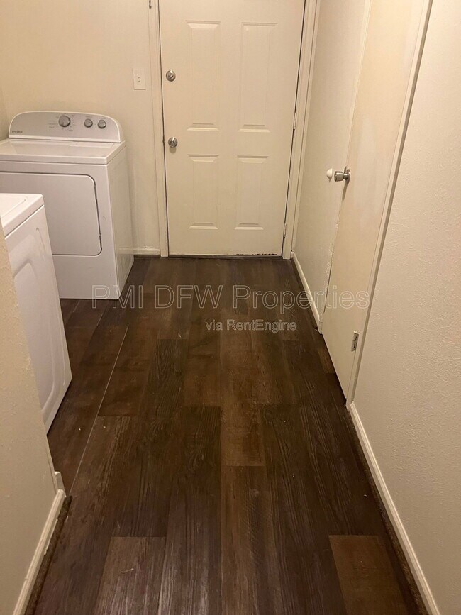 Building Photo - 1664 Fagan Dr