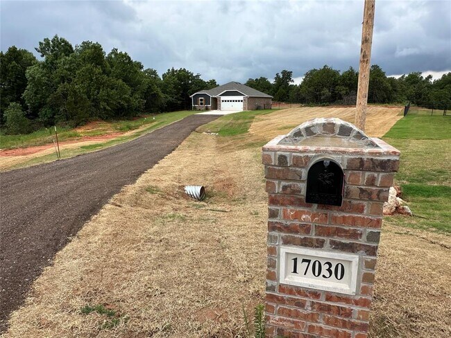 Building Photo - 17030 Lantana Loop