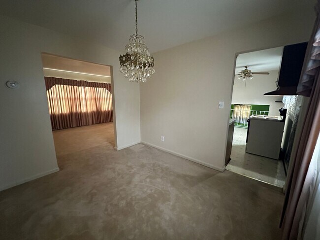 Building Photo - Available NOW - 4 beds/ 2 baths - $2,000/mo