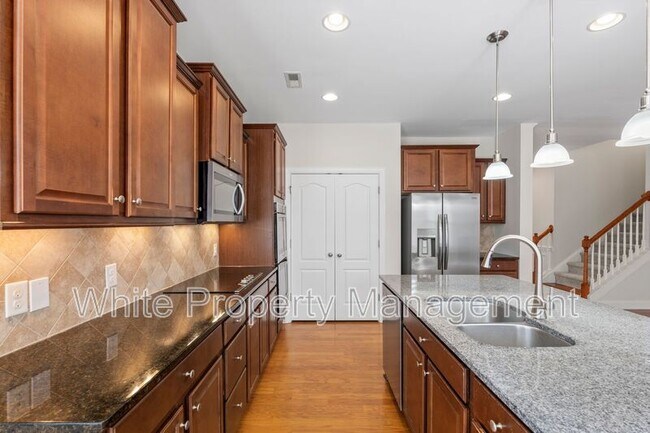 Building Photo - 10934 River Oaks Dr NW