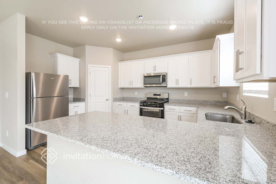 Building Photo - 2174 Alyssa St