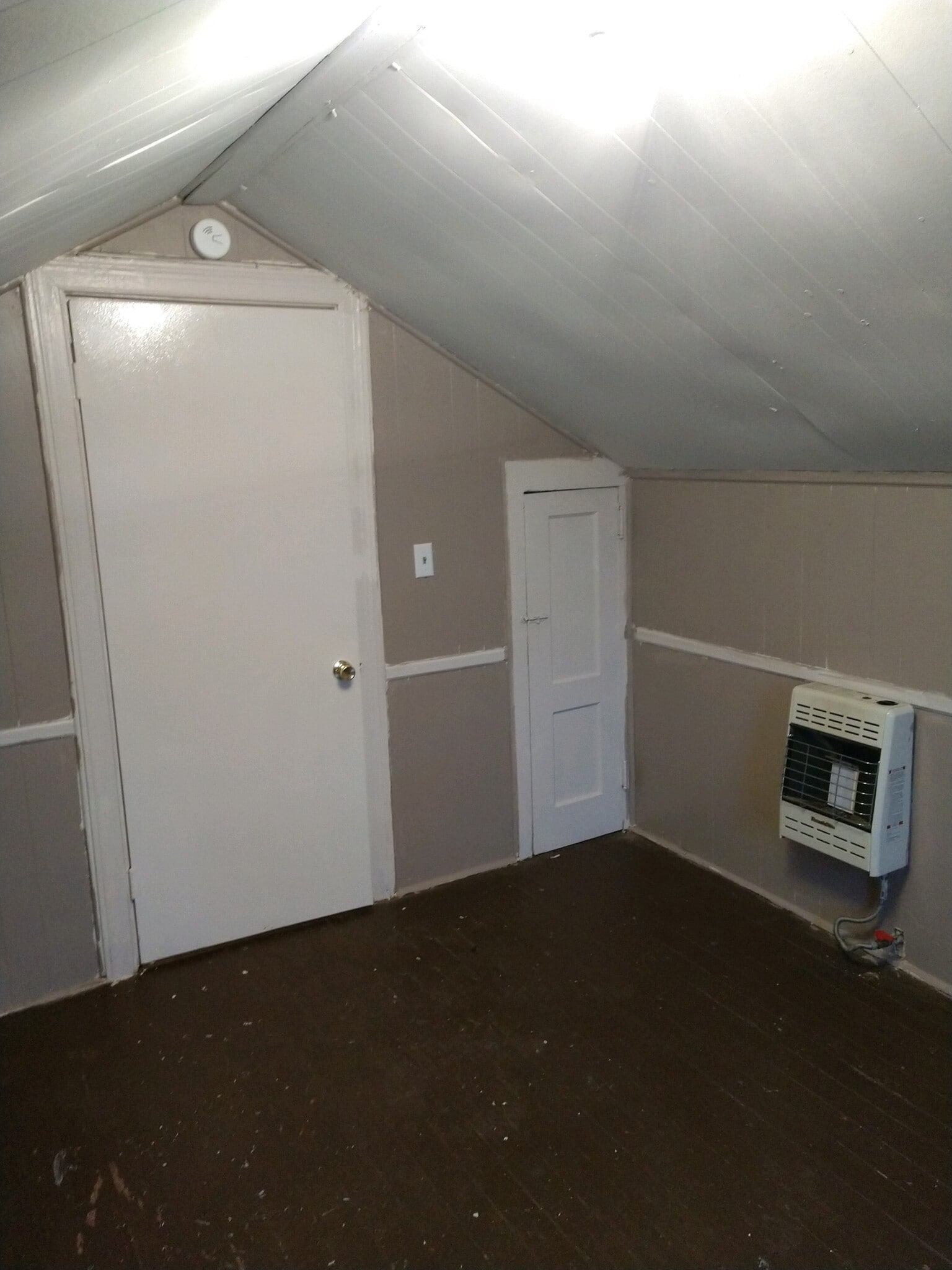 Bedroom 2, upstairs - 109 Tuggle St