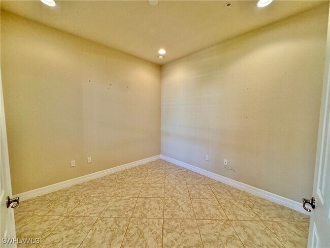 Building Photo - 6525 Monterey Point