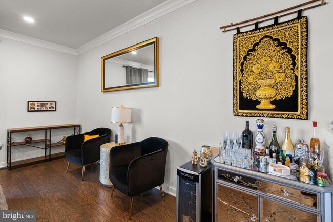 Building Photo - 619 Glenn Lk Dr