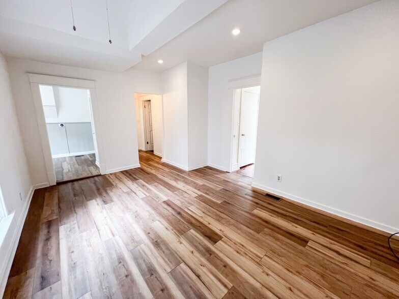 Building Photo - 177 E 2400 S