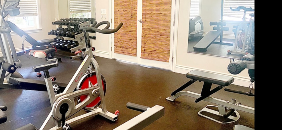 Building Photo - 1562 W 10 S