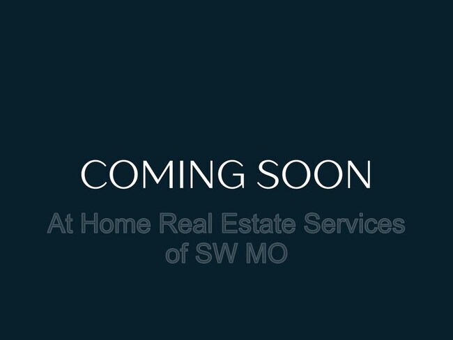 Primary Photo - 1911 N Old Orchard Ave