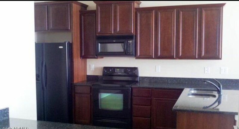 Building Photo - 2316 E Wayland Dr
