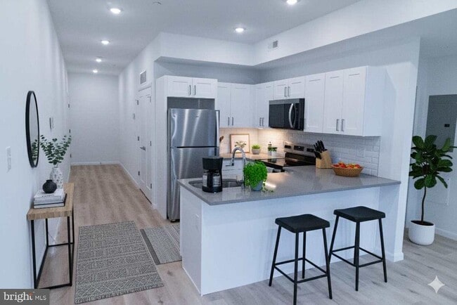 Building Photo - 7248 Rising Sun Ave