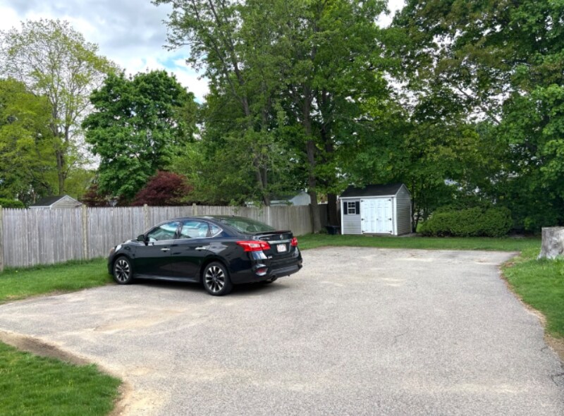 Building Photo - 104 Casey St