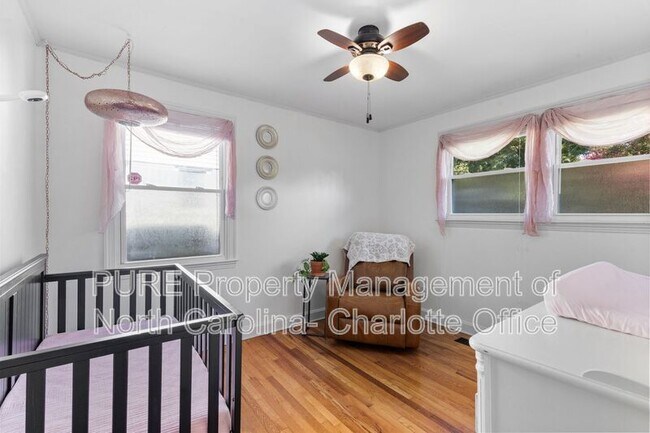 Building Photo - 1638 Academy St