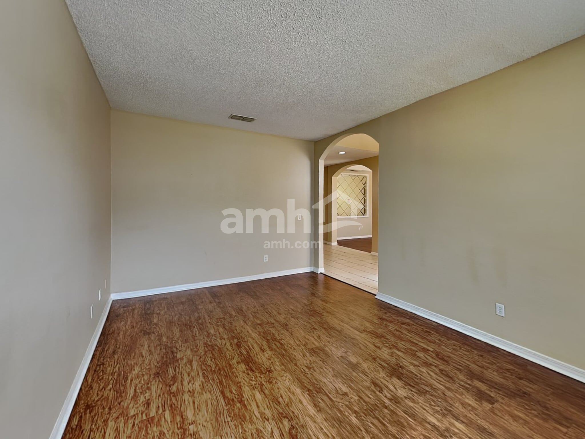 Building Photo - 13750 Old Dock Rd