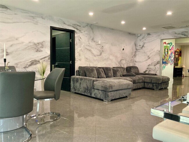 Building Photo - 7524 Mutiny Ave