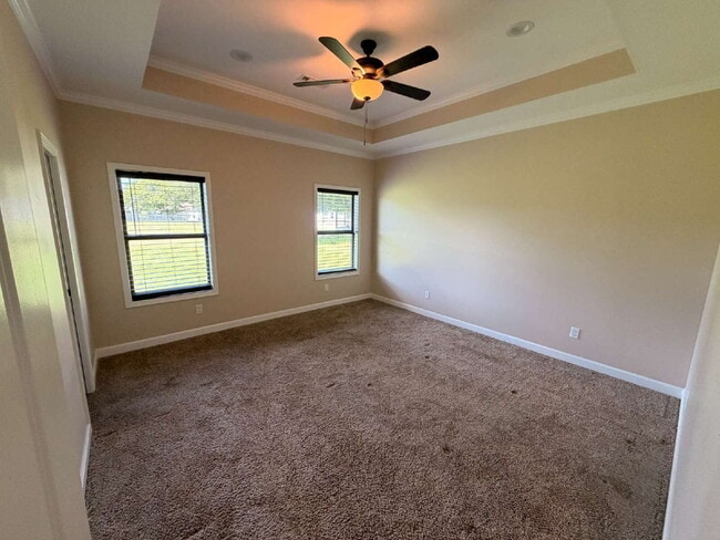 Building Photo - 49 Gardenia St