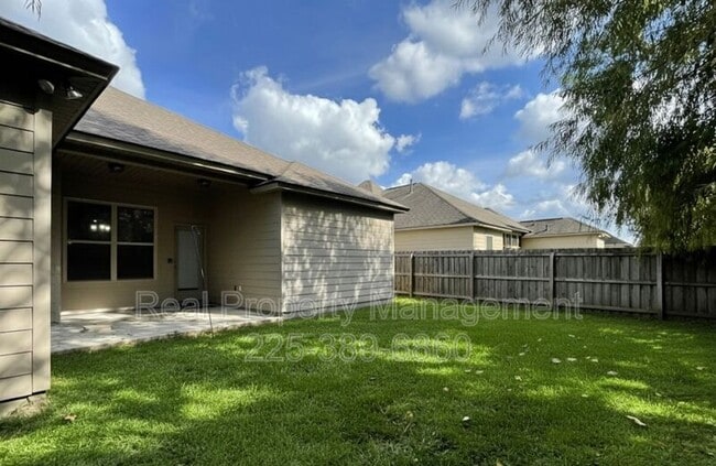 Building Photo - 7948 Antebellum Ave