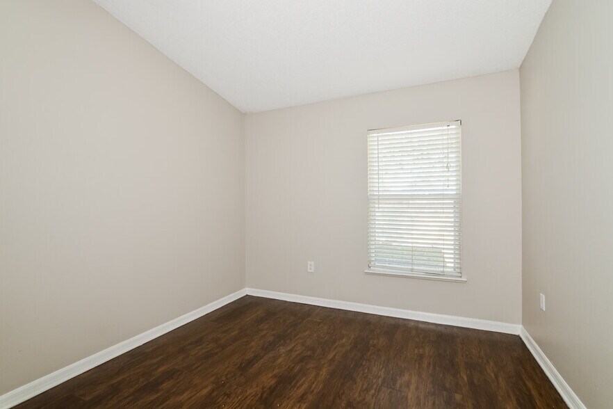 Building Photo - 254 Regal Downs Cir