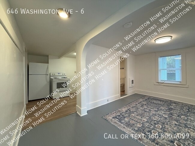Building Photo - 646 Washington Ave