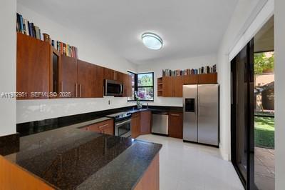 Building Photo - 15533 N Miami Lakeway