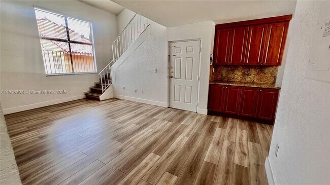 Building Photo - 2760 W 61st Pl