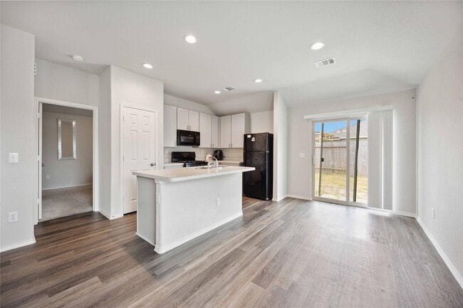 Building Photo - 7907 Hollow Root Ln