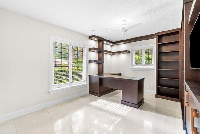 Building Photo - 20777 Soneto Dr