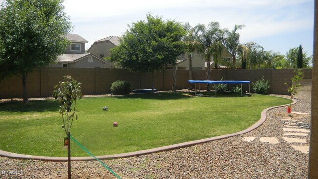 Building Photo - 3643 E Bridgeport Pkwy