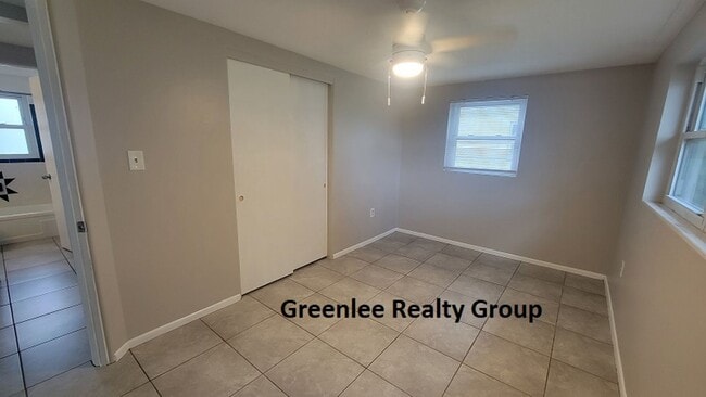 Building Photo - Updated - 3 Bed/2 Bath House with Garage