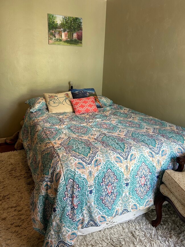 bedroom - 3463 Page St