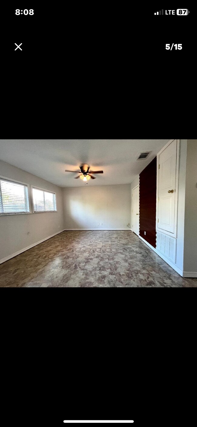 Building Photo - 1231 Olwen Dr