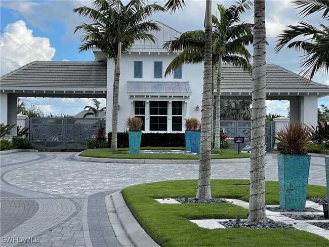 Building Photo - 9213 Cayman Dr