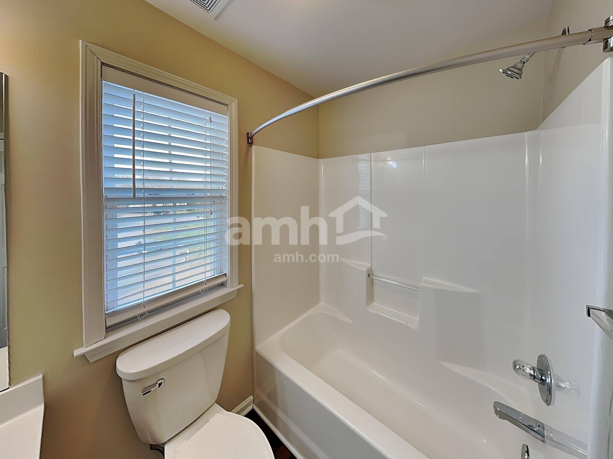 Building Photo - 1509 Beaufort Pl