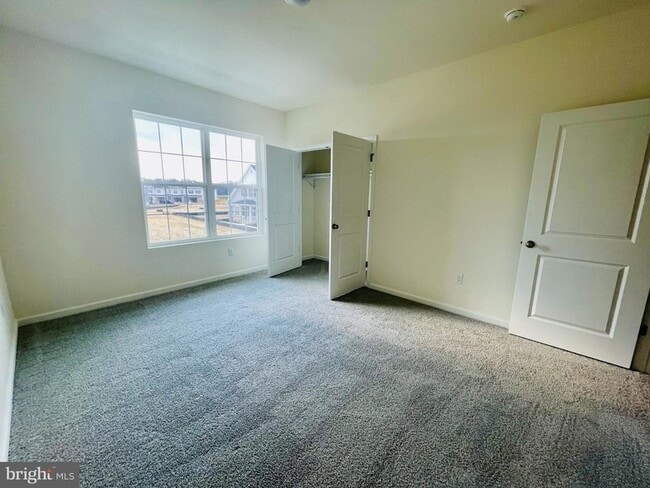 Building Photo - 202 Thompson Dr