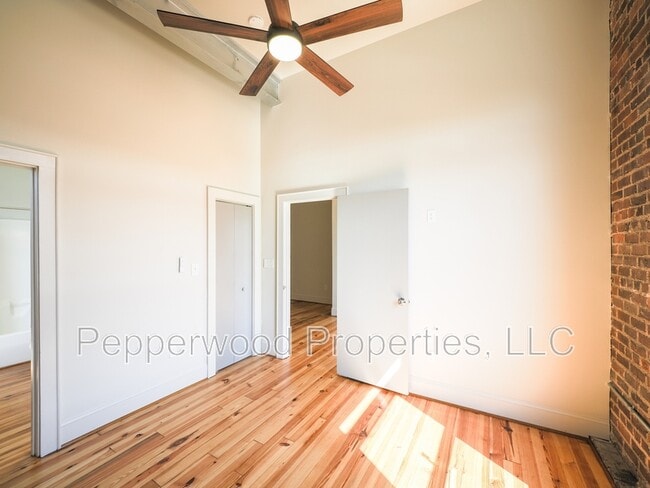Building Photo - 149 S Daniel Morgan Ave