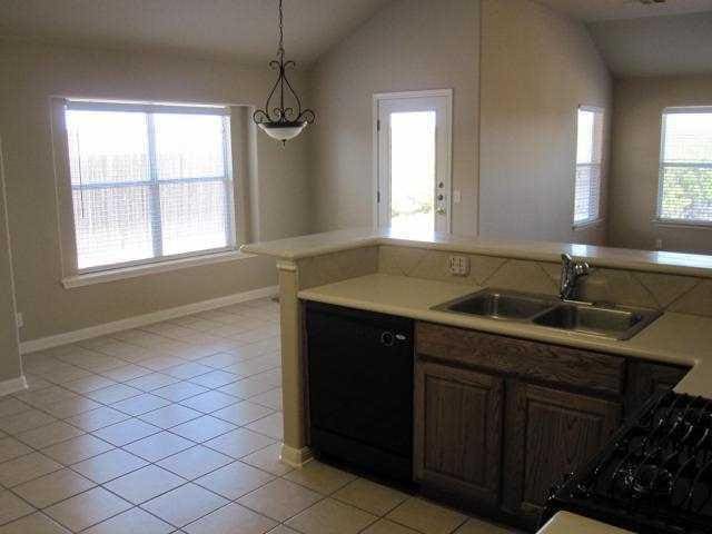 Building Photo - 728 Abbeyglen Castle Dr