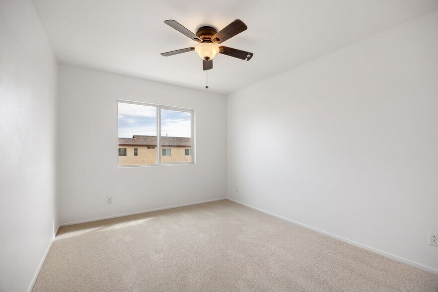 Building Photo - 3702 Mt San Gorgonia Ave
