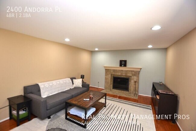 Building Photo - 2400 Andorra Pl